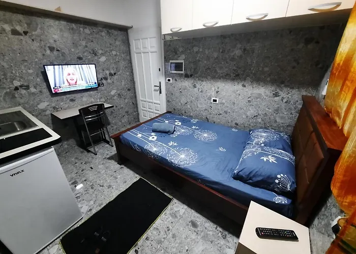 Lovely And Quite Apt. Lejlighed Tirana