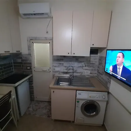 Apartment Lovely And Quite Apt. Tirana
