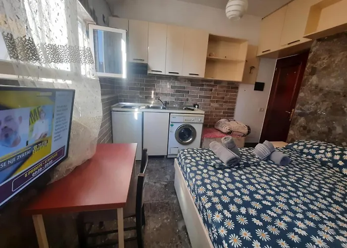 Διαμέρισμα Lovely And Quite Apt. *